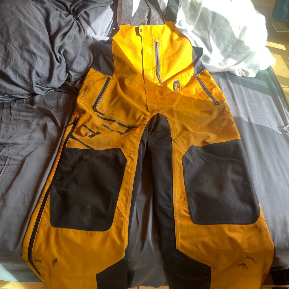 509 snowmobiling bib Xl